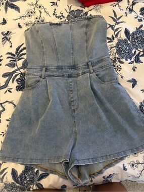 Le Lis Light Blue Denim Skirt with Exposed Back Zipper
